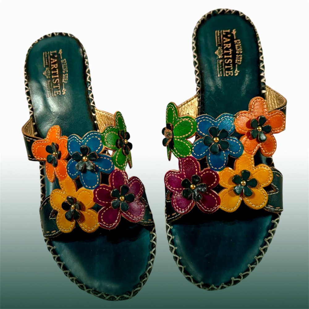 L’Artiste Spring Step Sandals, Size 41/8